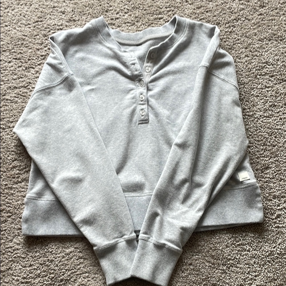 Vuori sweatshirt